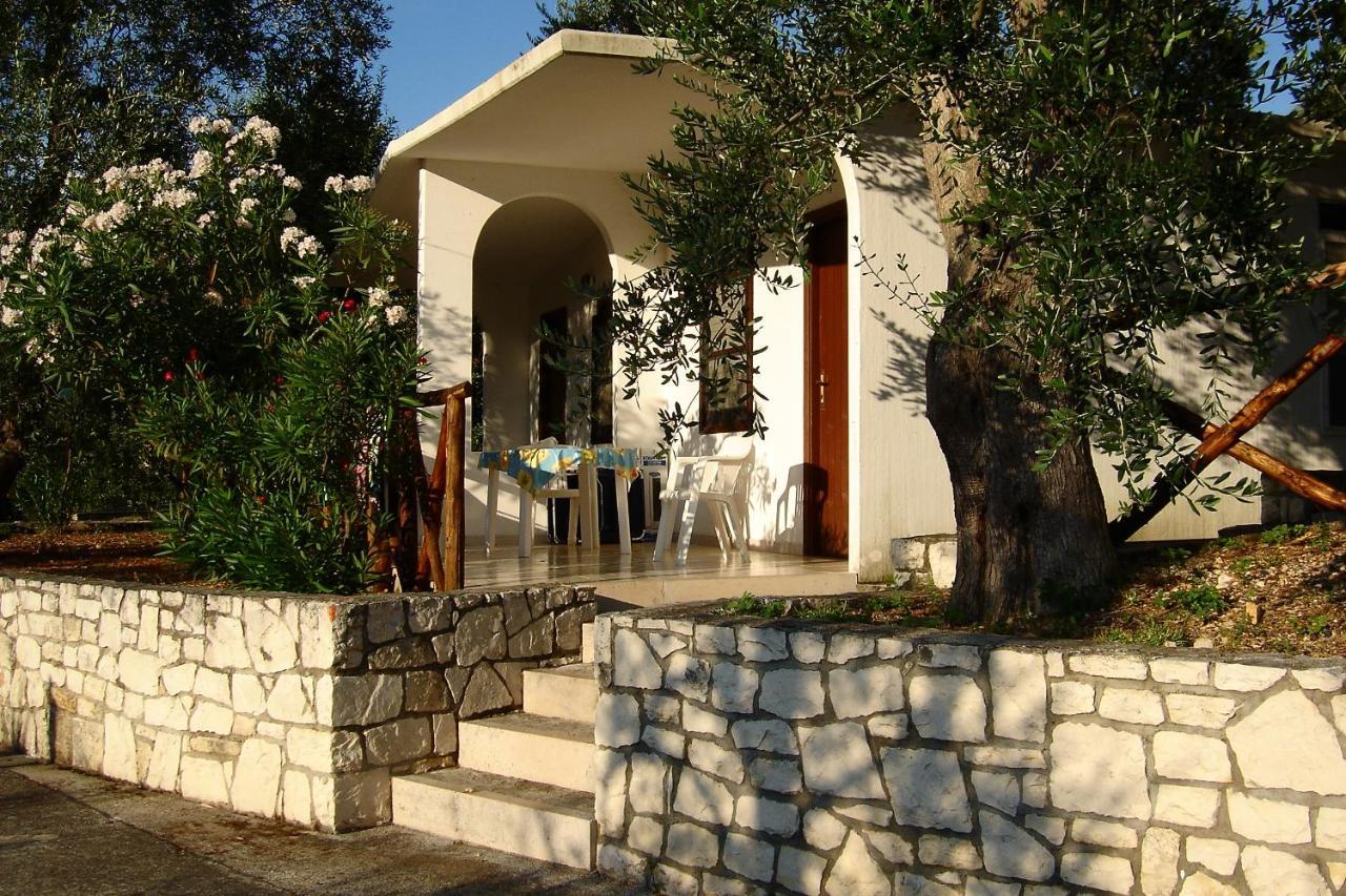 Village Valle D'Oro Aparthotel San Menaio Eksteriør bilde